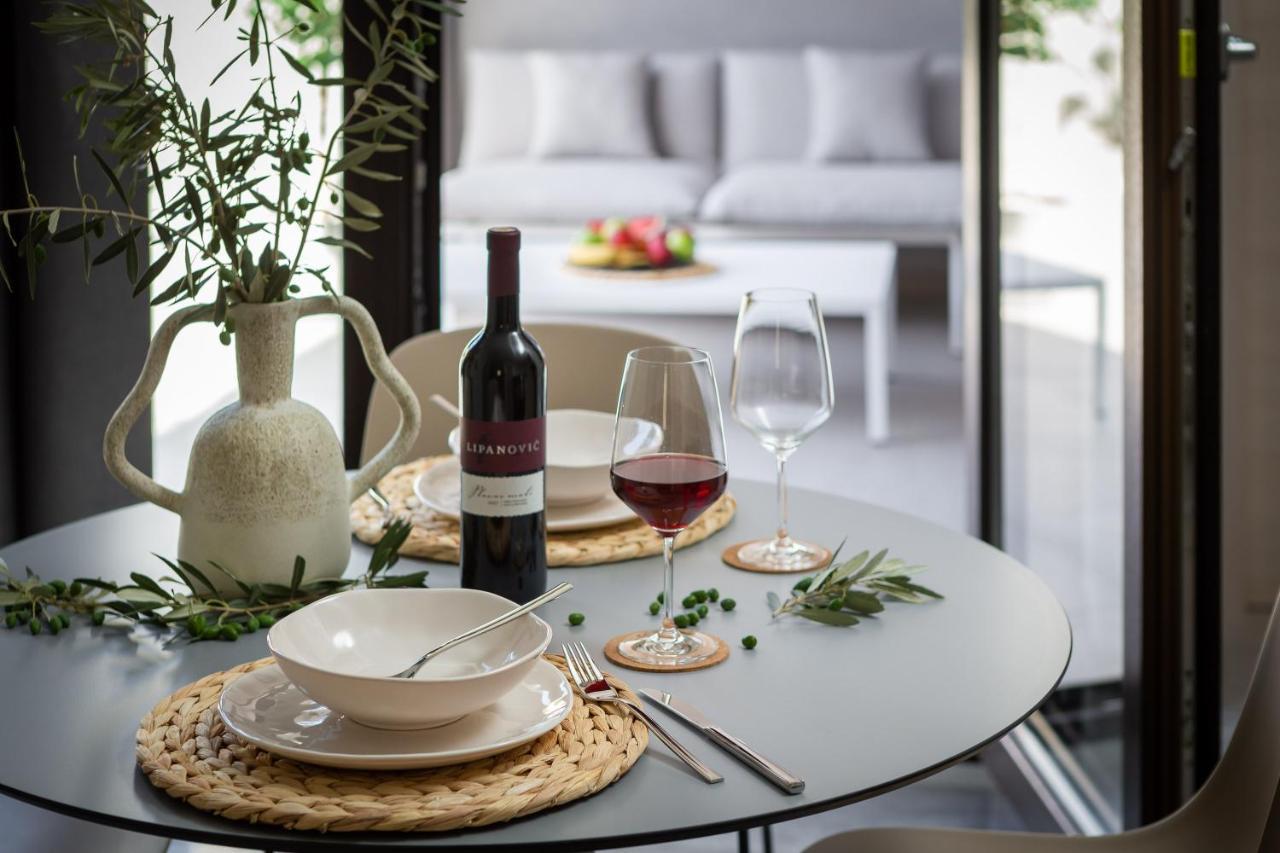 Residence The One - New Komiza Ngoại thất bức ảnh