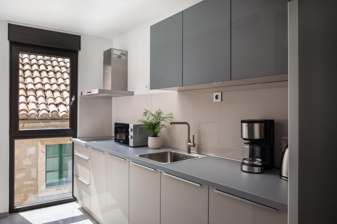 Residence The One - New Komiza Ngoại thất bức ảnh