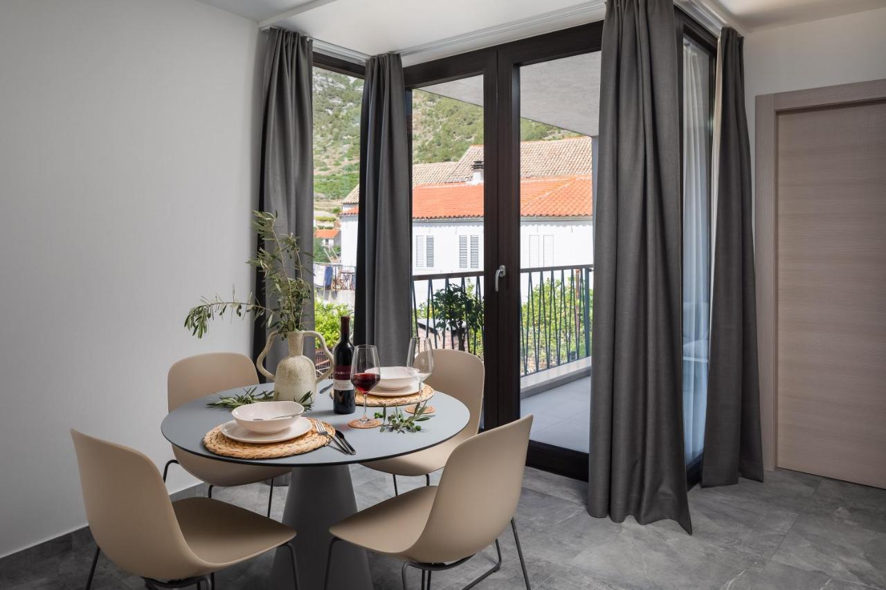 Residence The One - New Komiza Ngoại thất bức ảnh