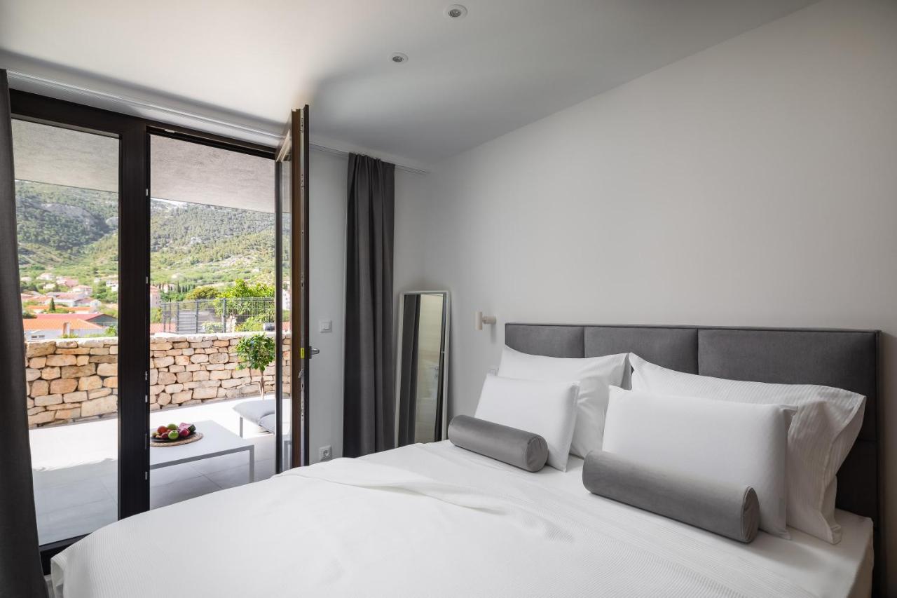 Residence The One - New Komiza Ngoại thất bức ảnh
