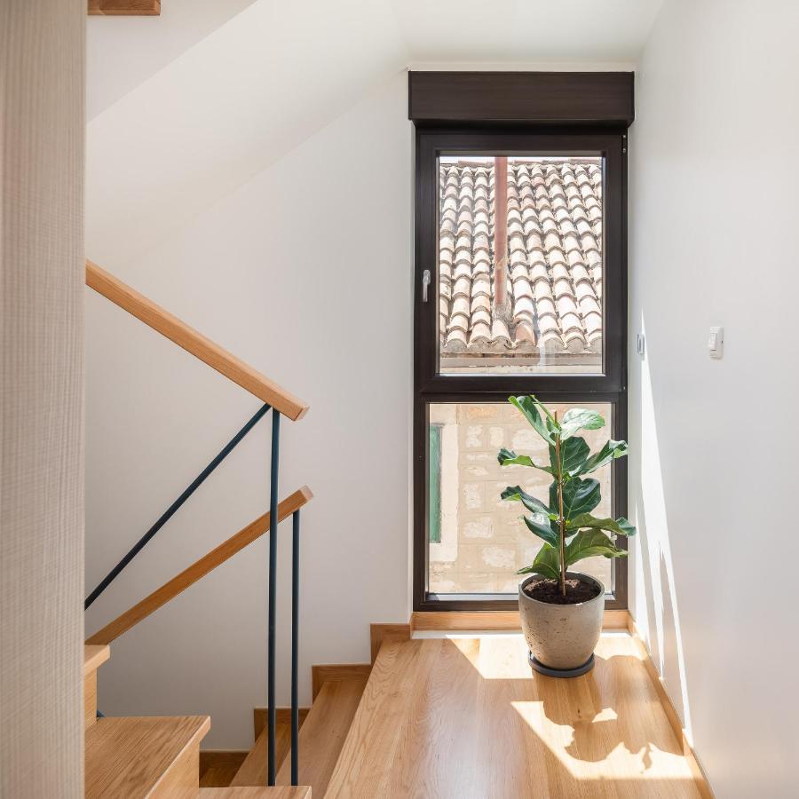 Residence The One - New Komiza Ngoại thất bức ảnh