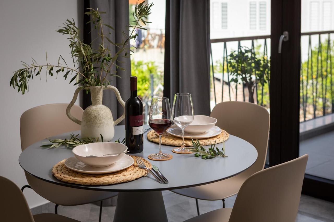 Residence The One - New Komiza Ngoại thất bức ảnh