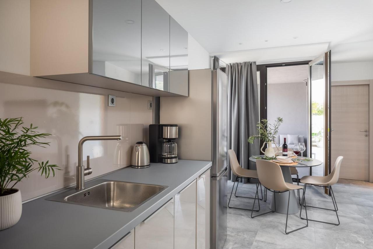 Residence The One - New Komiza Ngoại thất bức ảnh