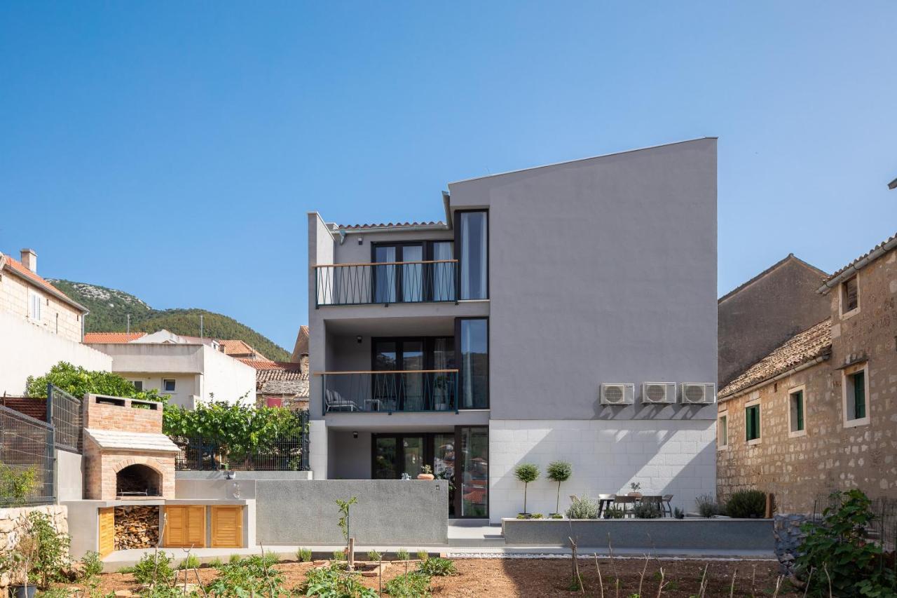 Residence The One - New Komiza Ngoại thất bức ảnh